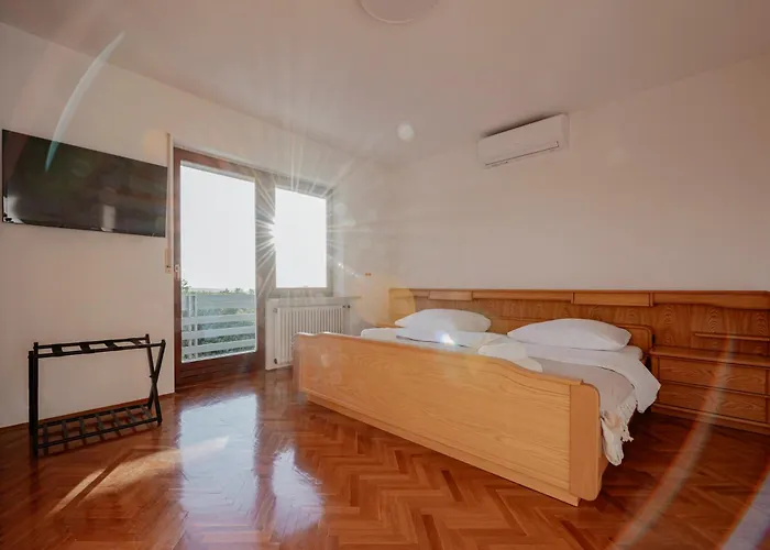 Apartament Silvana By El-pi Tours Sveti Anton (Krk)