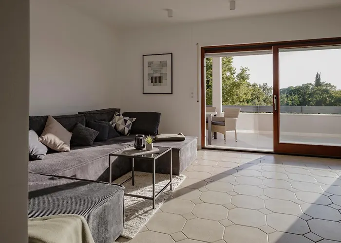 Silvana By El-pi Tours Apartment
